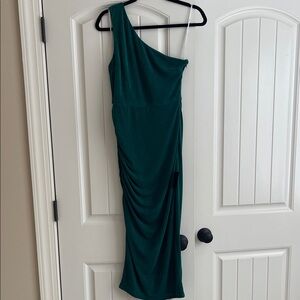 Elegant One-Shoulder Lulus Green Dress M
